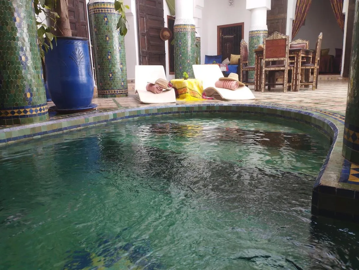Riad Tahar Oasis contacts